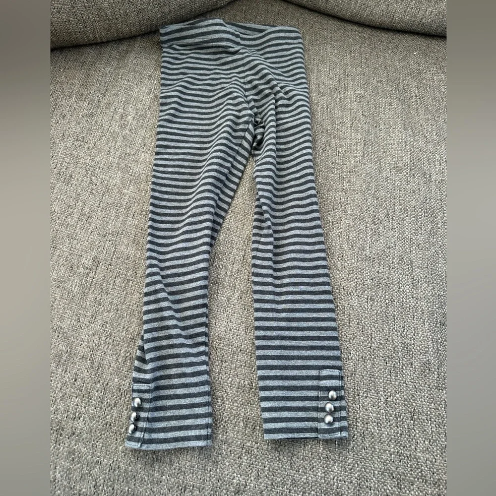 Old Navy Girls Black Gray Striped leggings with Button Detail size 8